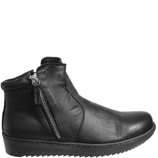 Comfortable slip on sporty high-top sneakers